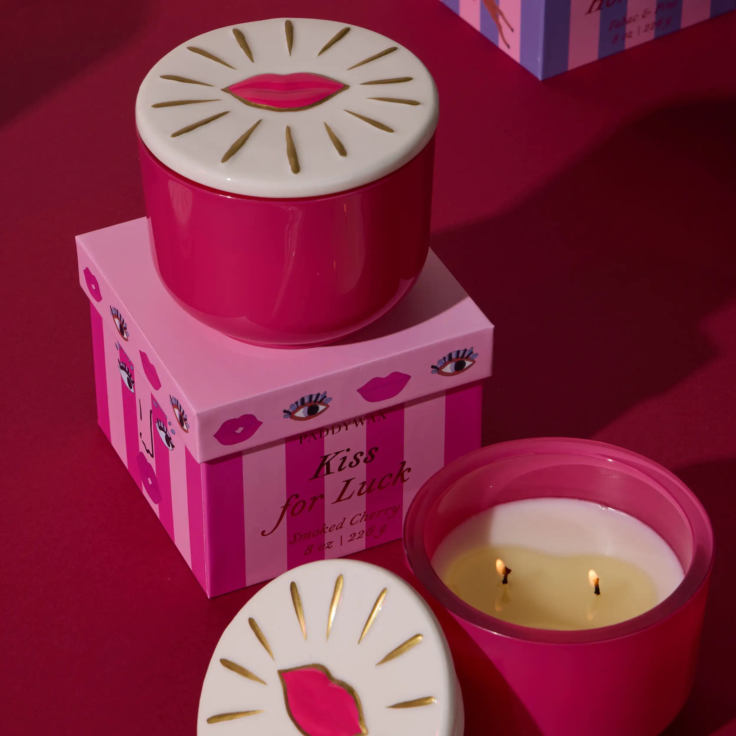 Vela Aromática Paddywax Beso Charmed 226 g Aroma Cereza Ahumada