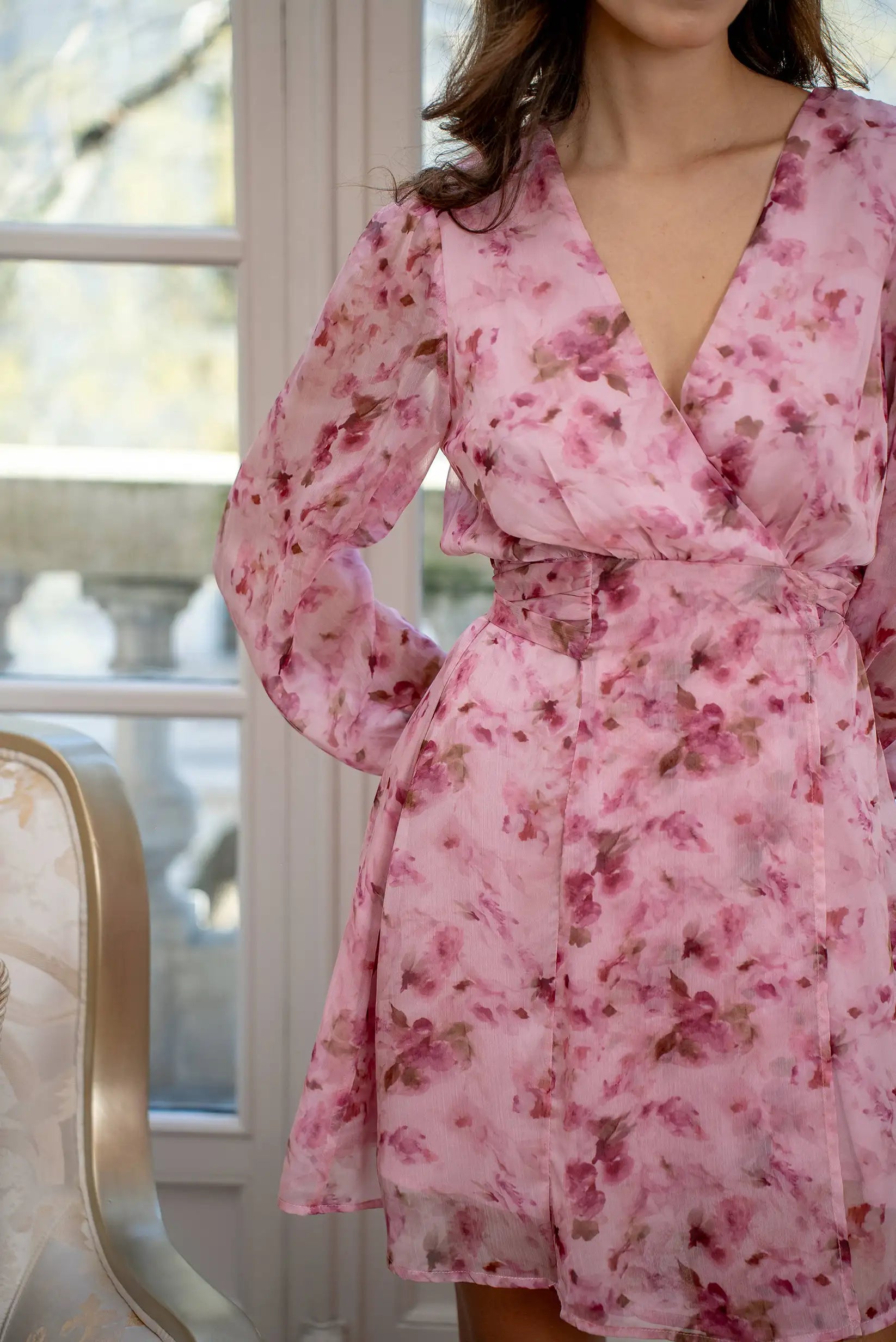 Vestido floral rosa corto manga larga Primavera