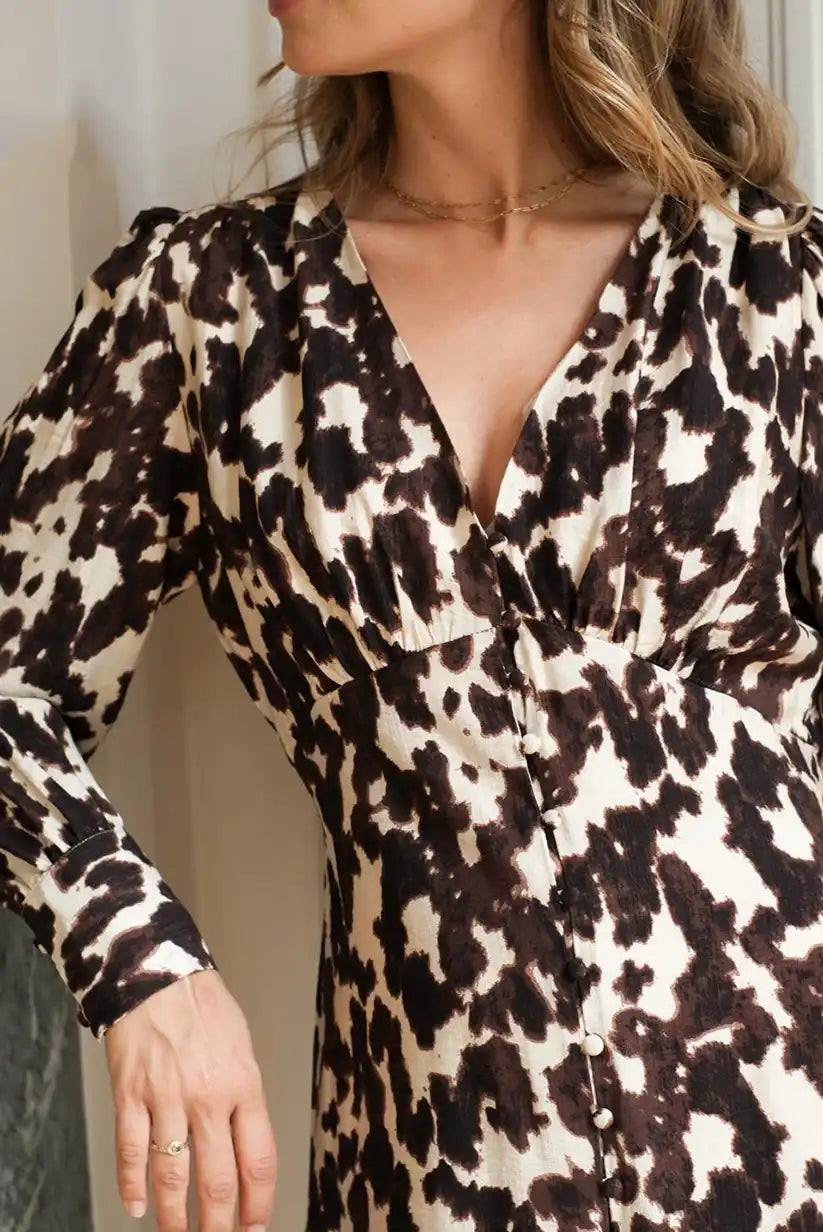 Vestido Animal Print Marrón Corto Manga Larga Corte Imperio Elegante