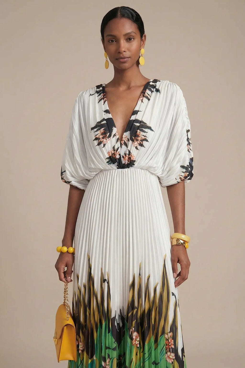 Vestido Midi Tropical Solara plisado blanco estampado verde y amarillo con escote en pico