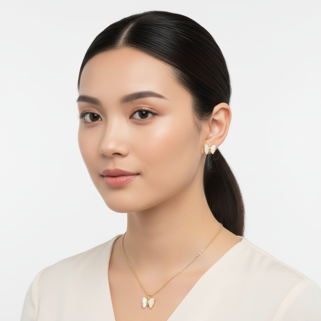 Conjunto de Collar y Pendientes White Whisper