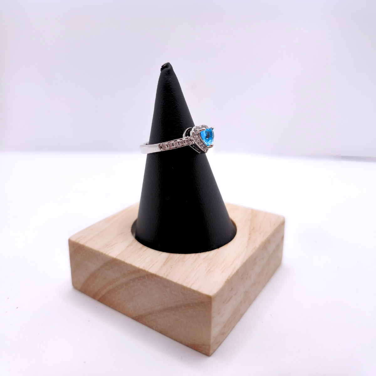 Anillo Blue Halo Suprême