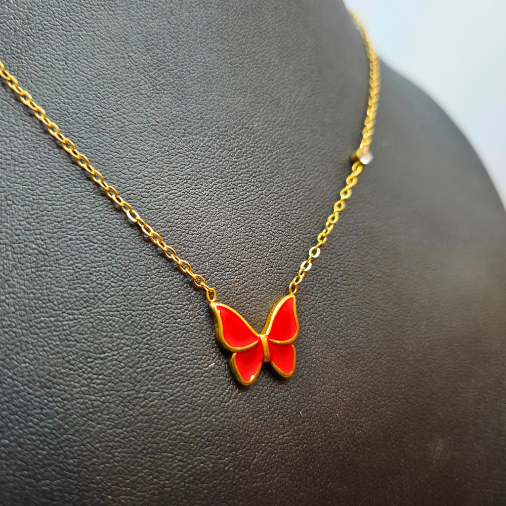 Collar con Colgante de Mariposa Esmaltada Roja y Circonitas - 100% Acero Bañado en Oro 18K