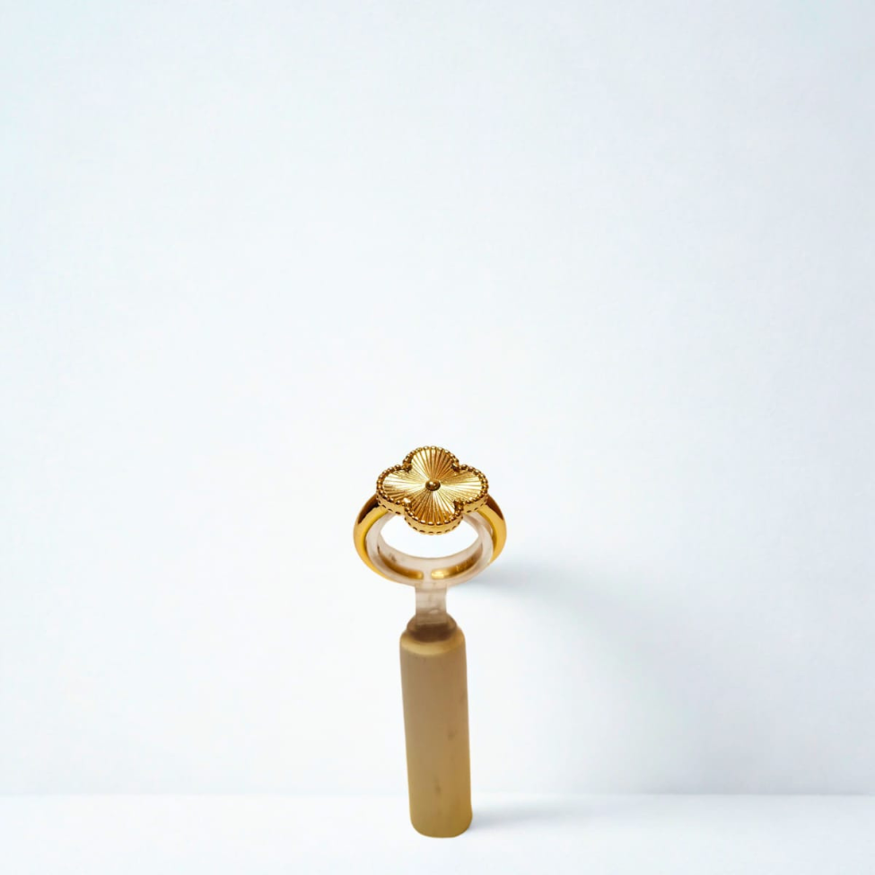 Anillo Trèfle Rayonnant Royale