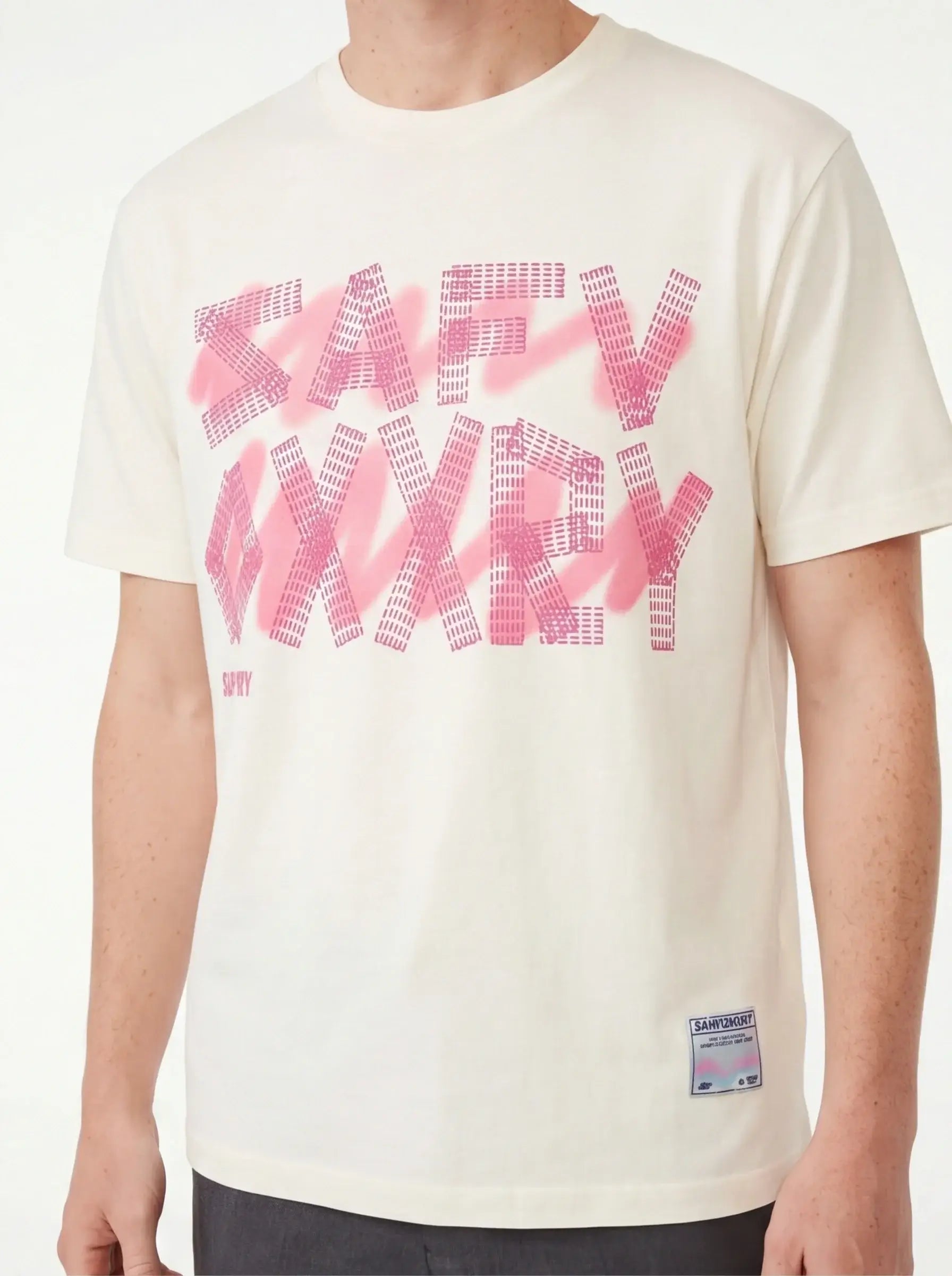 Camiseta Refinada – Sarga de Lujo con Estética Moderna